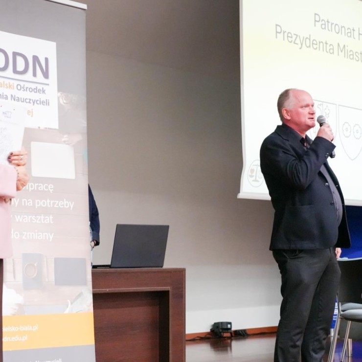 fot. Wiktoria Michalik - prof. Wydziału Humanistyczno-Społecznego